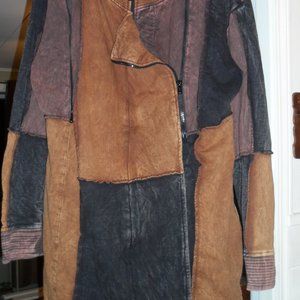 Pyramid Collection, Size XL Coat or Great with leggings. Brown, Tan and Black.